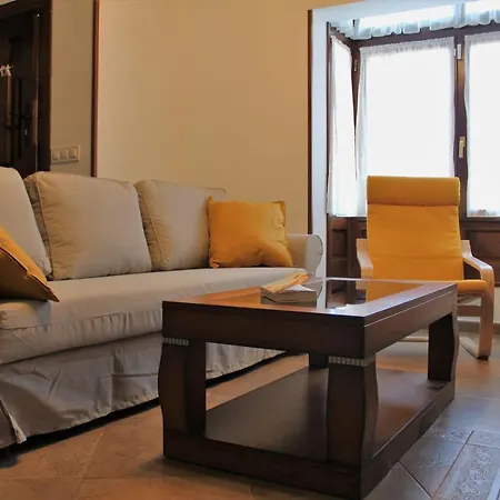 Casa La Carrera - Casas De Picos